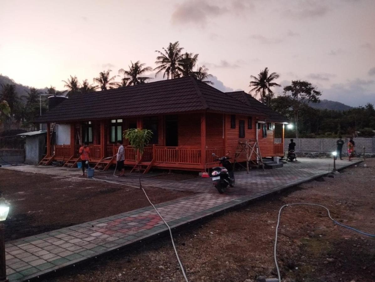 Mandalika Queen Hostel Kuta  Luaran gambar